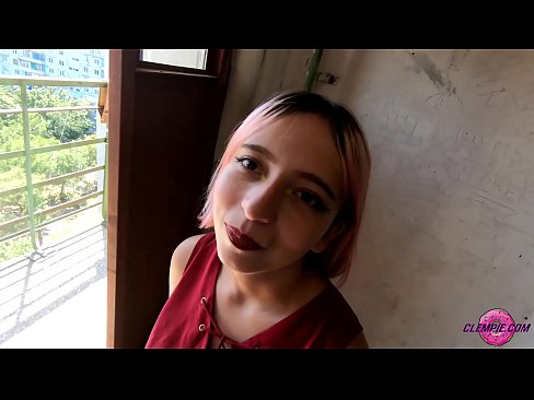 ❤️ Ikasle sentsuak arrotz bat zurrupatzen du kanpoaldean - Cum On His Face ❤️❌ Porno fb pornoan eu.tuberxxx.ru ☑